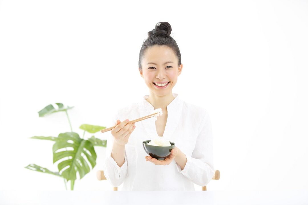 Japonezul mănâncă fig